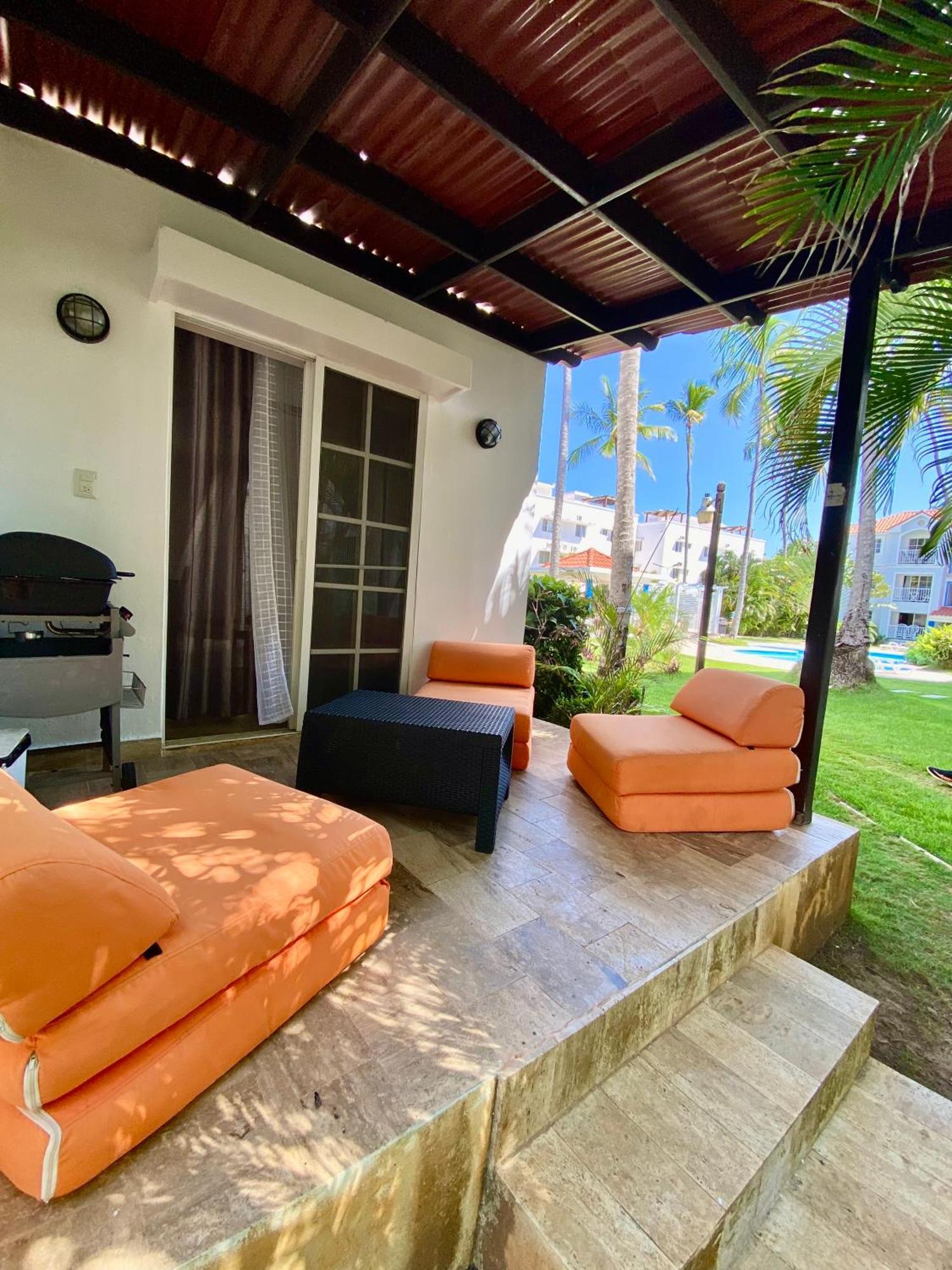 Madonna Pool Beach Los Corales Punta Cana Exterior photo