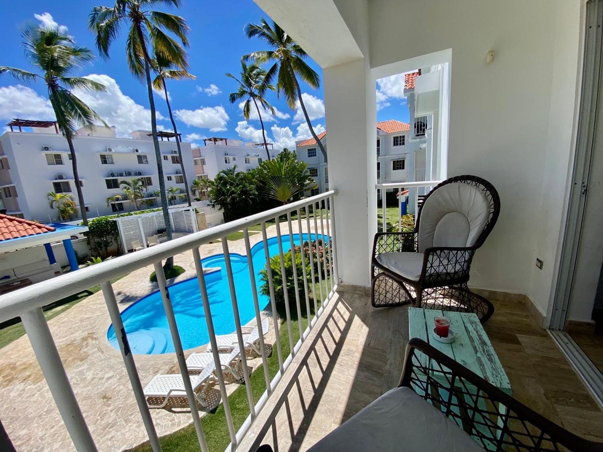 Madonna Pool Beach Los Corales Punta Cana Exterior photo
