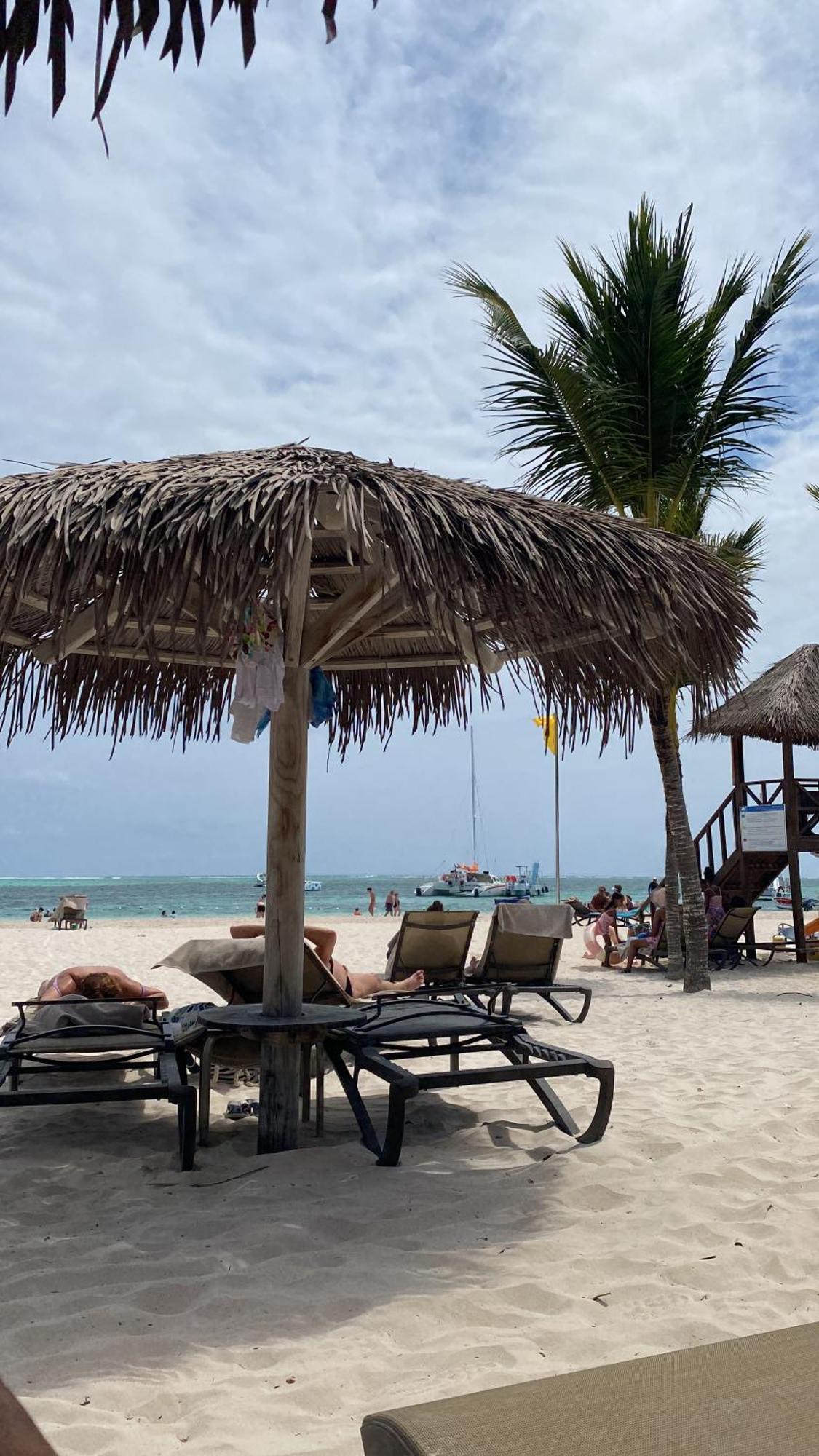 Madonna Pool Beach Los Corales Punta Cana Exterior photo