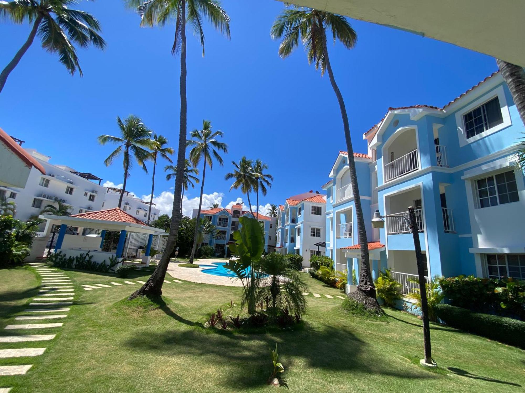 Madonna Pool Beach Los Corales Punta Cana Exterior photo