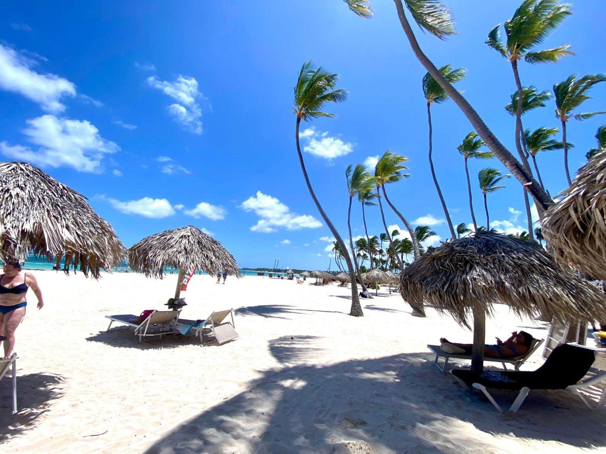Madonna Pool Beach Los Corales Punta Cana Exterior photo
