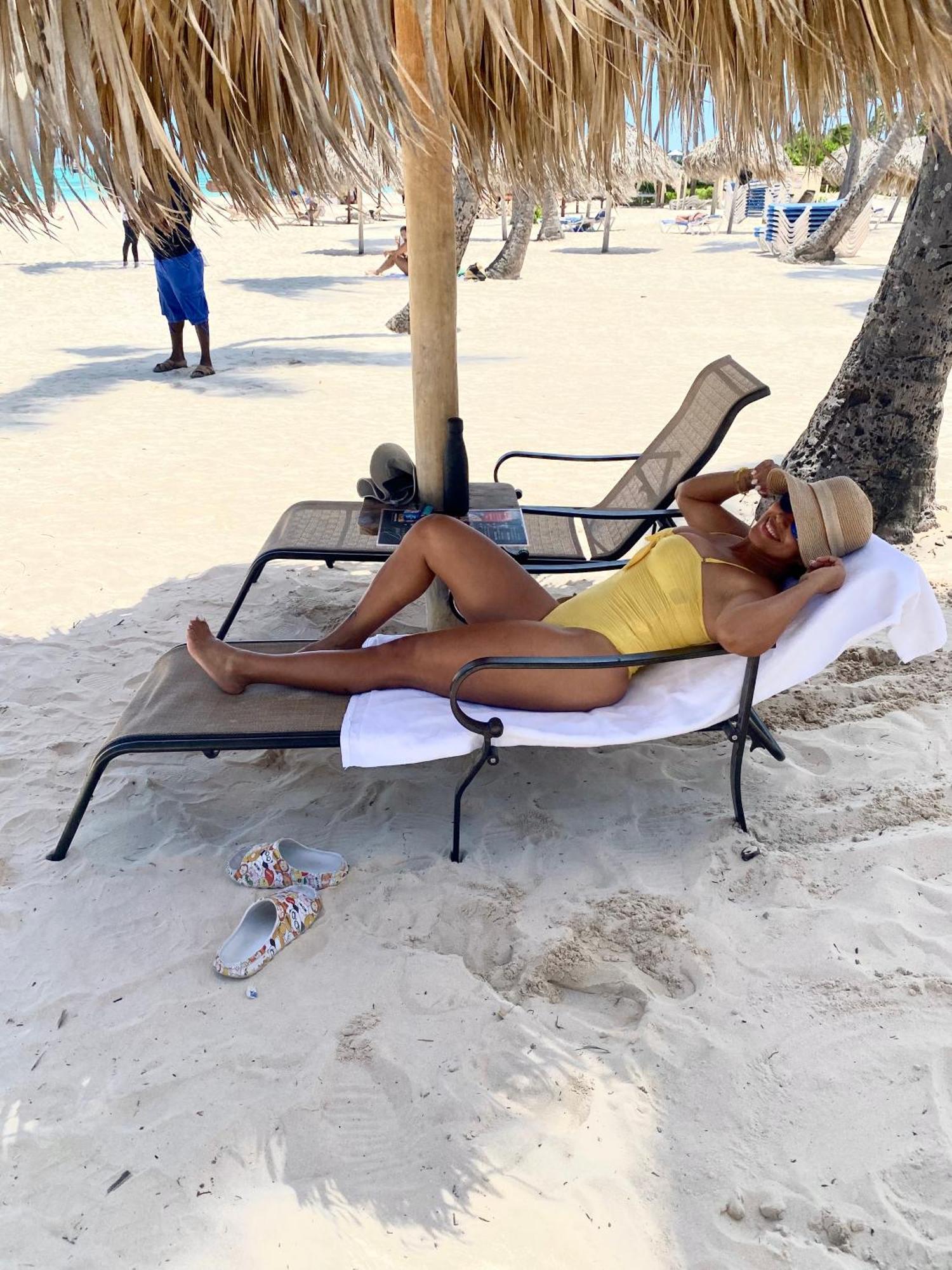 Madonna Pool Beach Los Corales Punta Cana Exterior photo